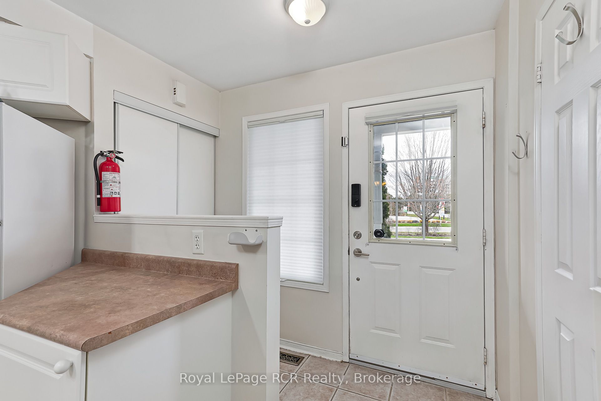 9 Royalton Lane Property Photo 7