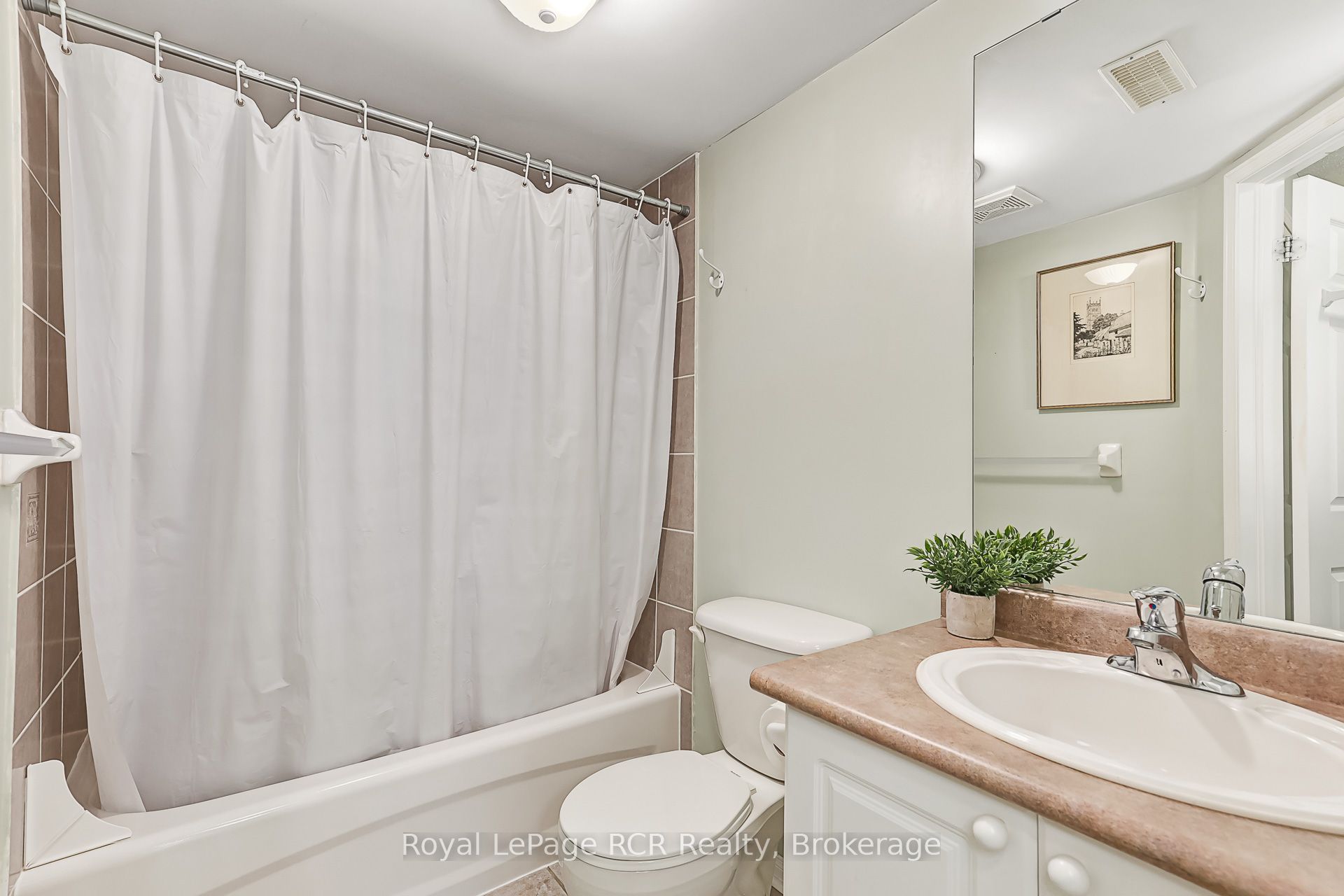 9 Royalton Lane Property Photo 35