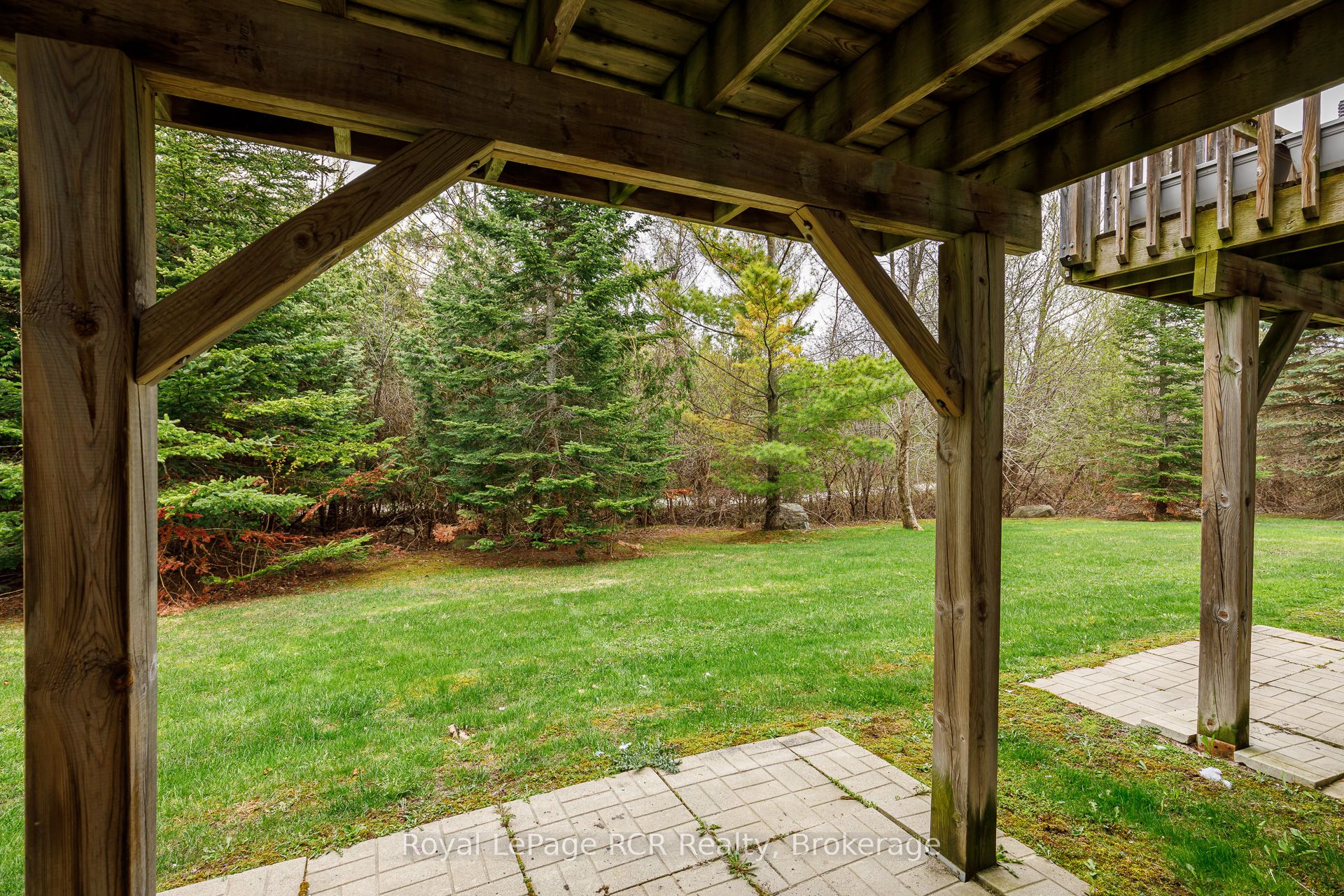 9 Royalton Lane Property Photo 43