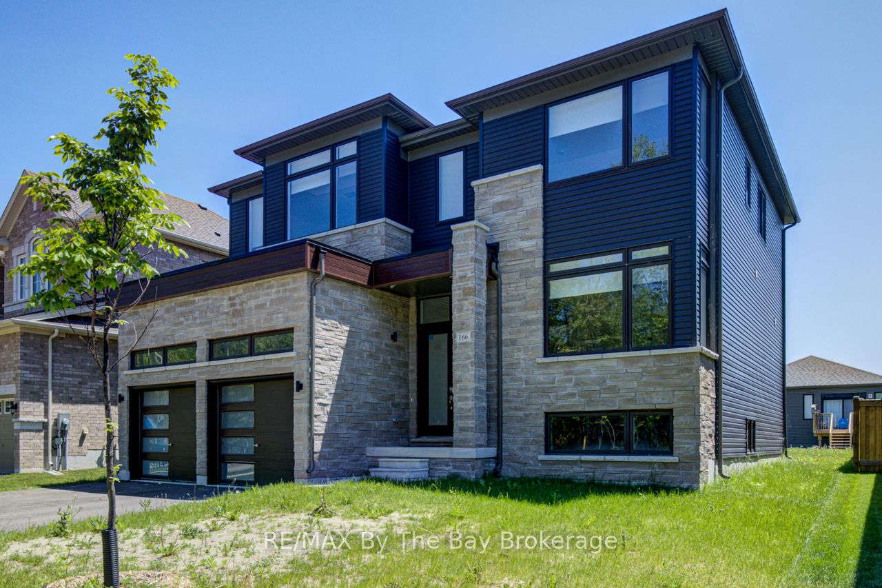 166 Mapleside Drive Property Photo 4