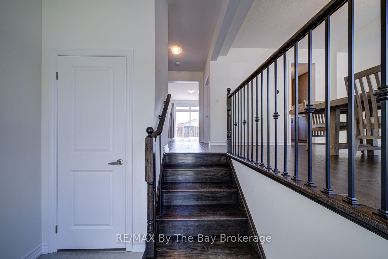 166 Mapleside Drive Property Photo 6