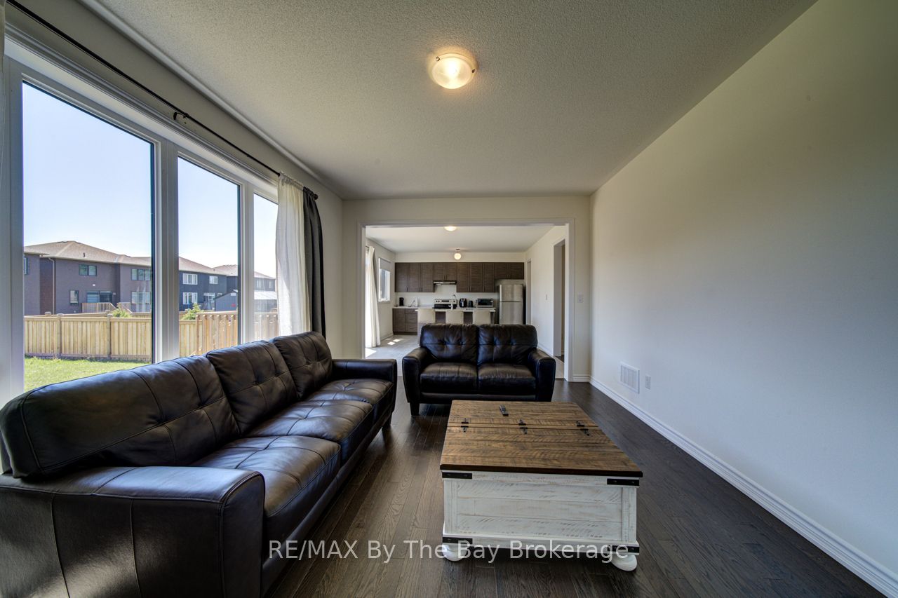 166 Mapleside Drive Property Photo 12