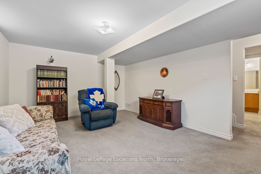 83 White Elm Road Property Photo 7