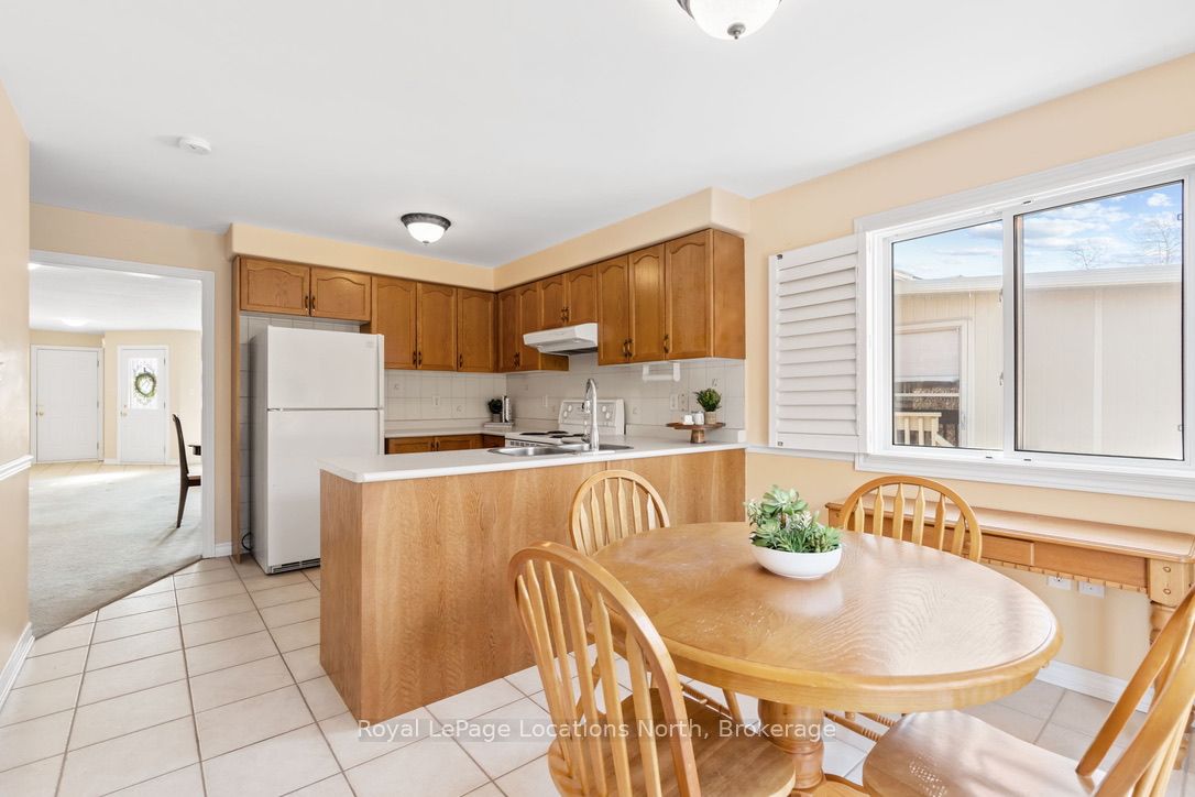 83 White Elm Road Property Photo 8