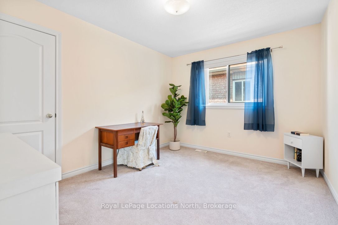 83 White Elm Road Property Photo 16