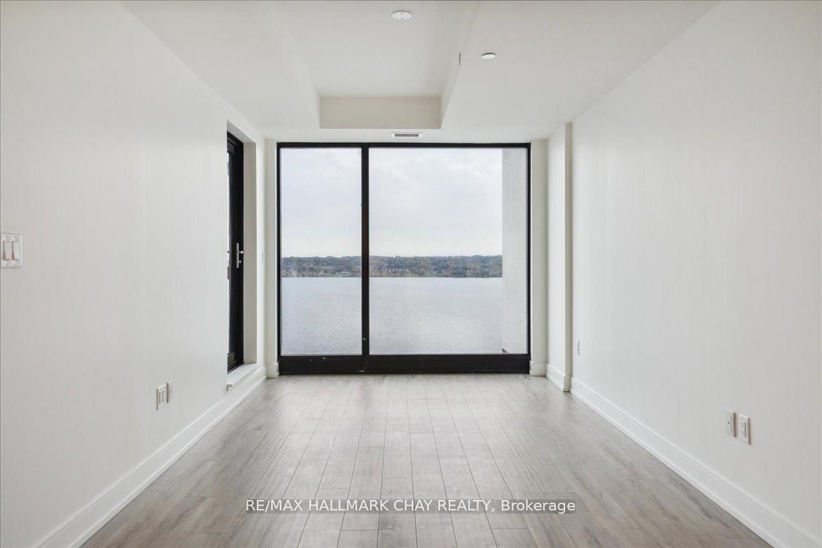 185 Dunlop Street E 803 Property Photo 15