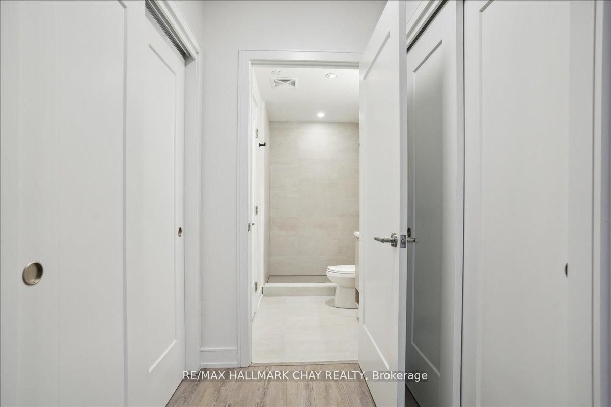185 Dunlop Street E 803 Property Photo 23