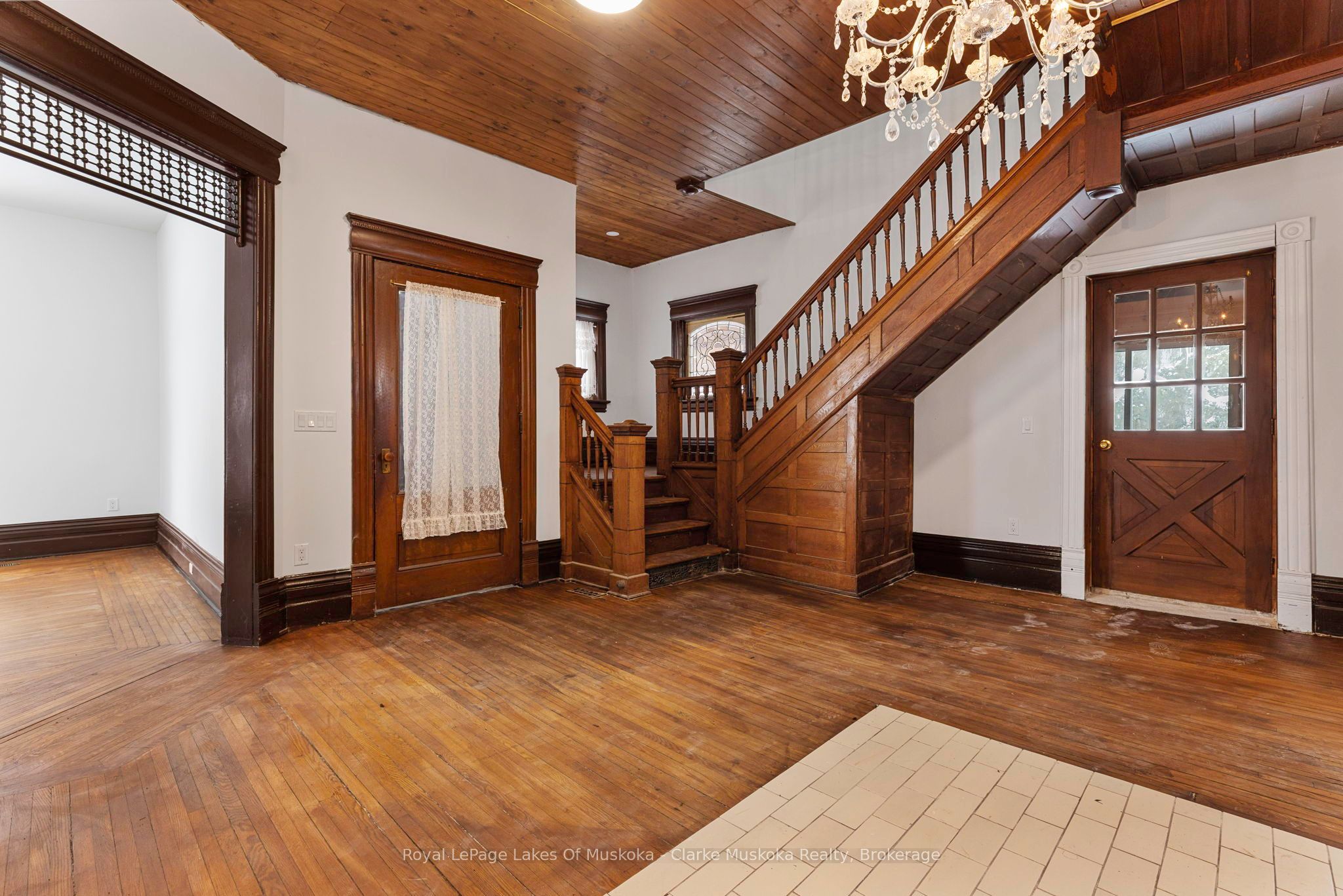 1 Sturgeon Bay Road Property Photo 10