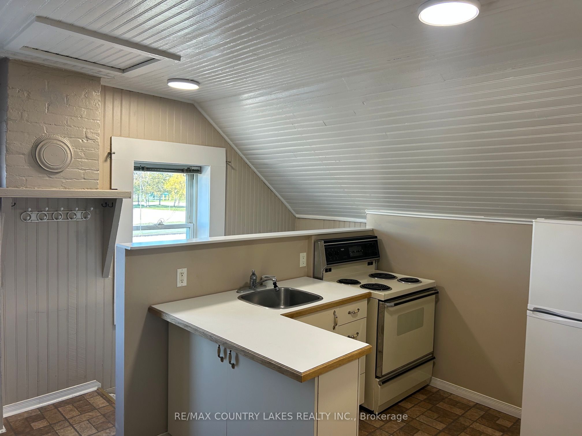 3232 Simcoe Road Property Photo 16