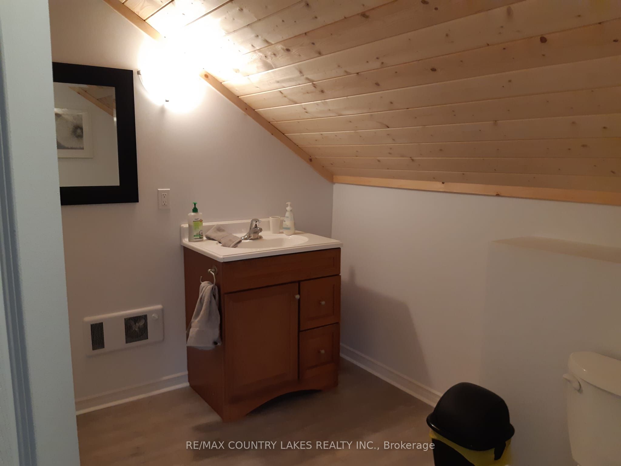3232 Simcoe Road Property Photo 27
