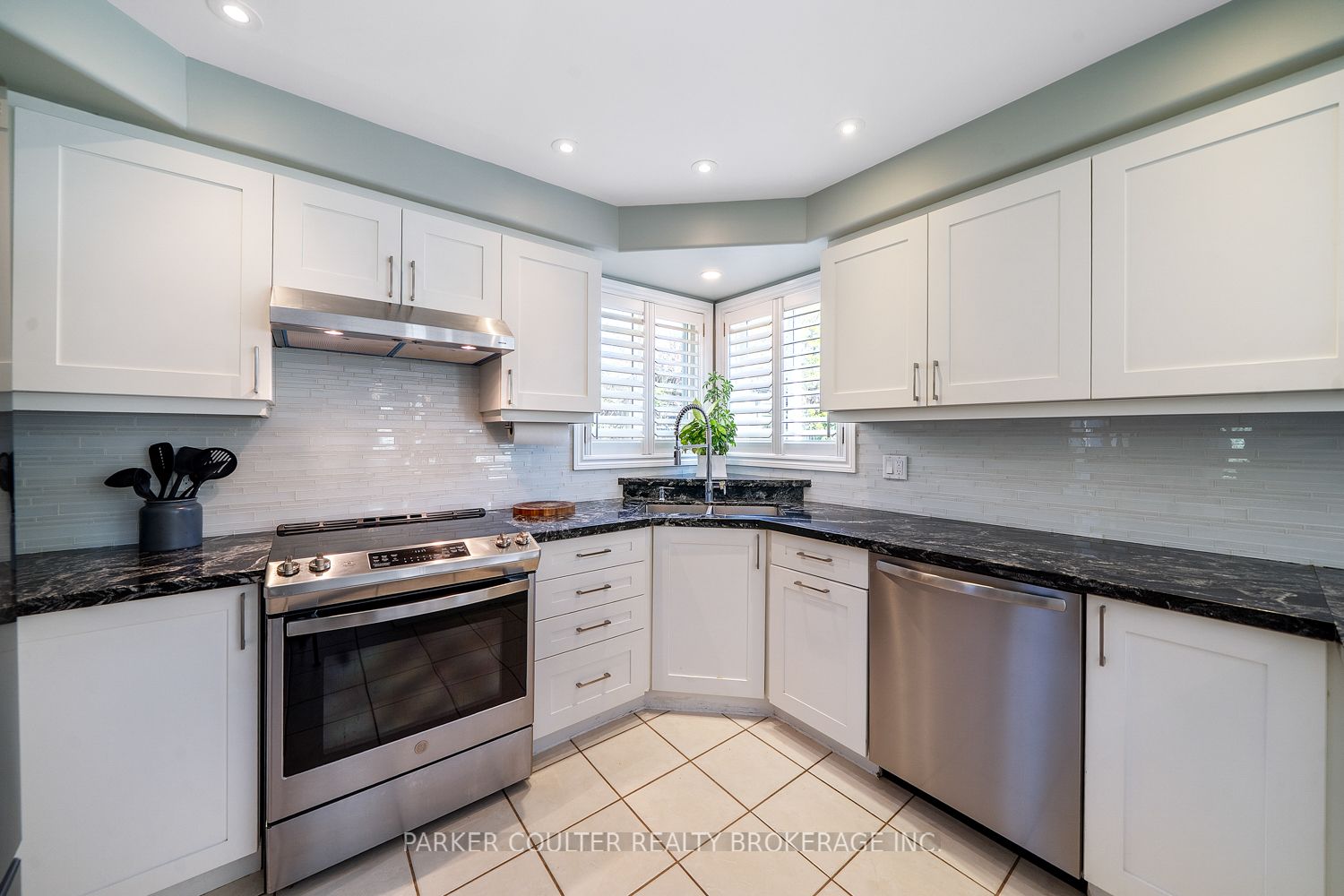 65 Miller Drive Property Photo 8