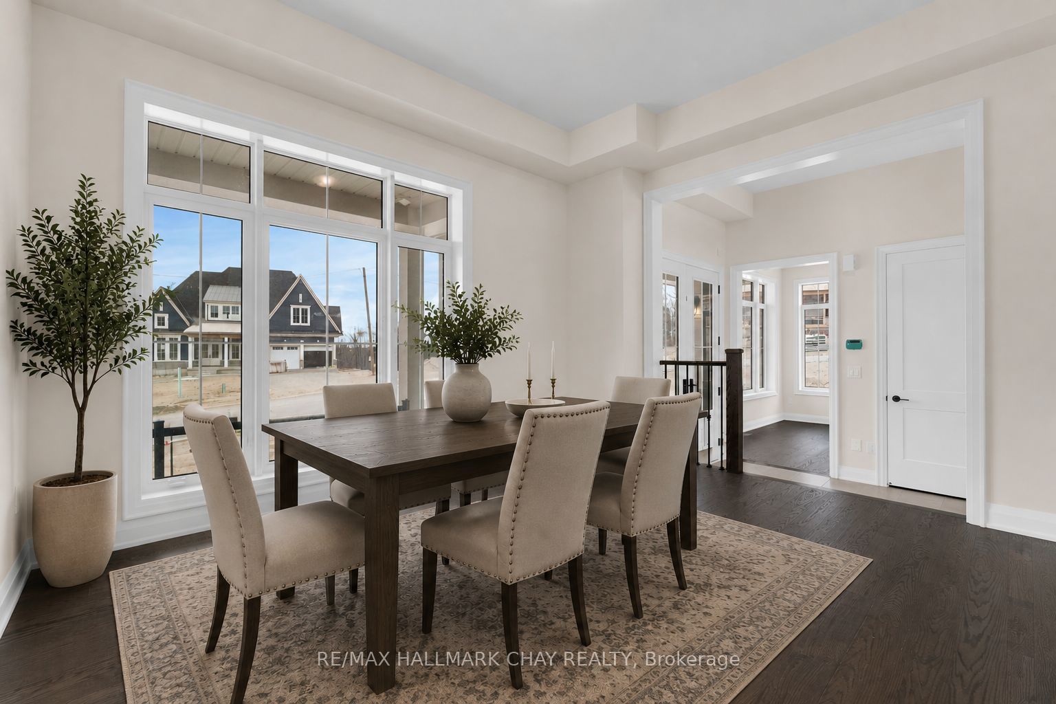 7 Radome Drive Property Photo 8
