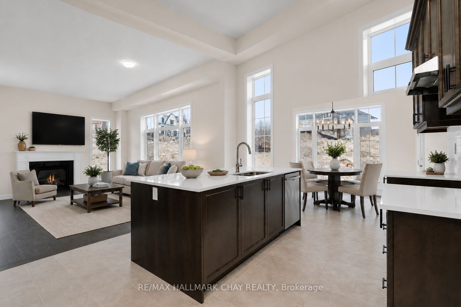 7 Radome Drive Property Photo 12