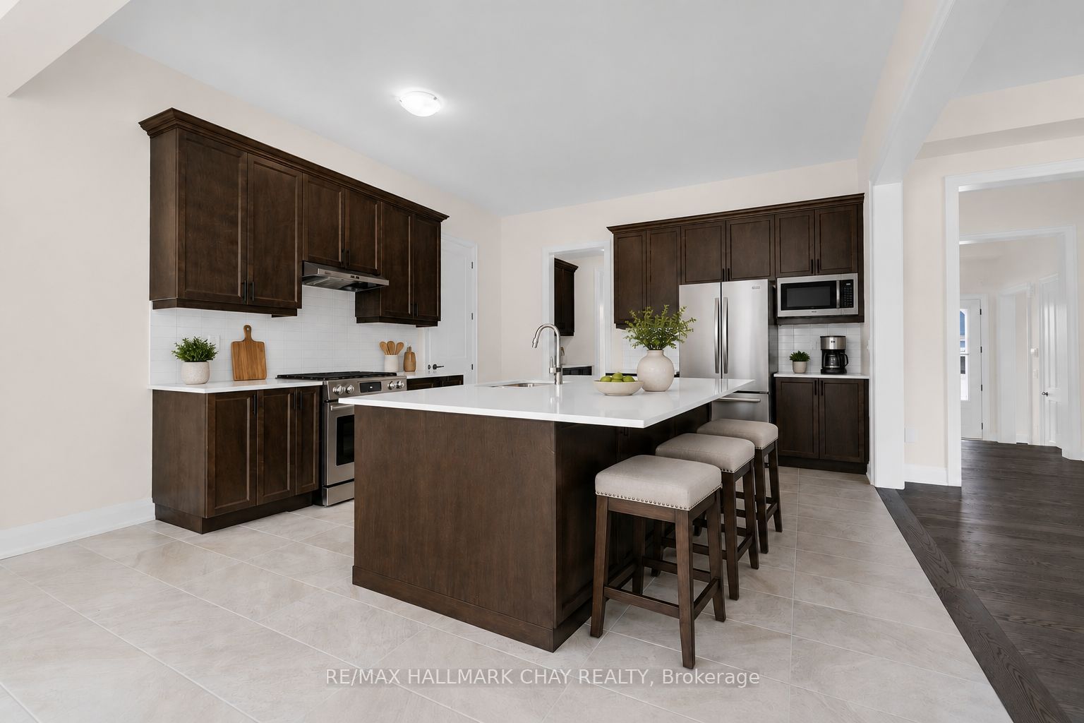 7 Radome Drive Property Photo 13