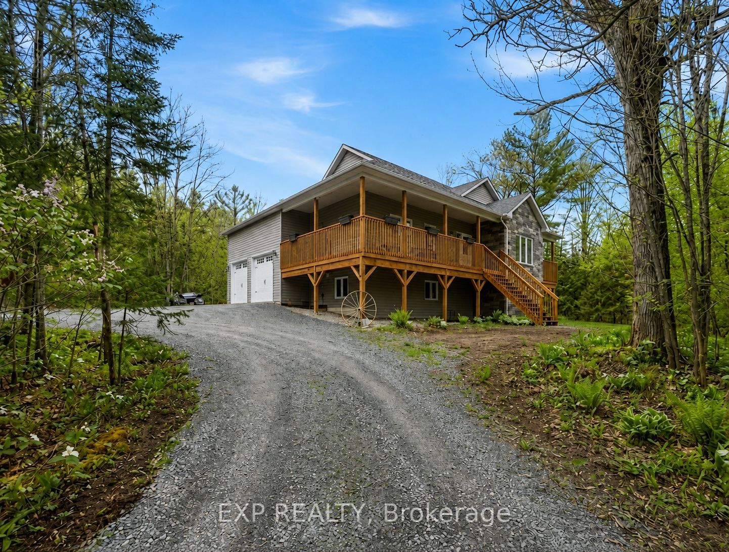 2516 Irish Line Property Photo 1