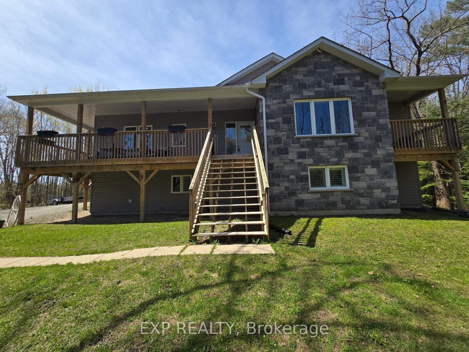 2516 Irish Line Property Photo 3