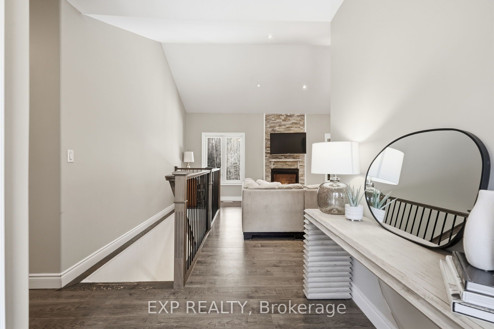 2516 Irish Line Property Photo 6