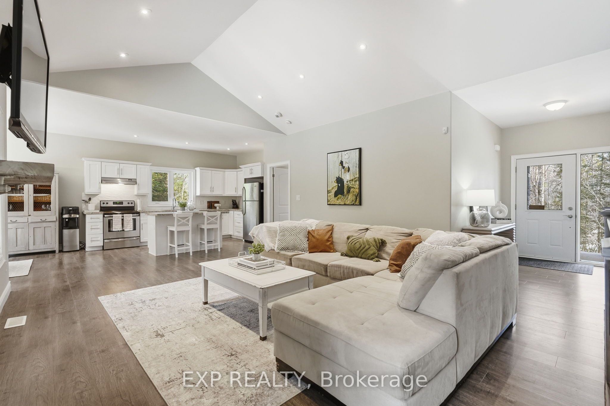 2516 Irish Line Property Photo 9