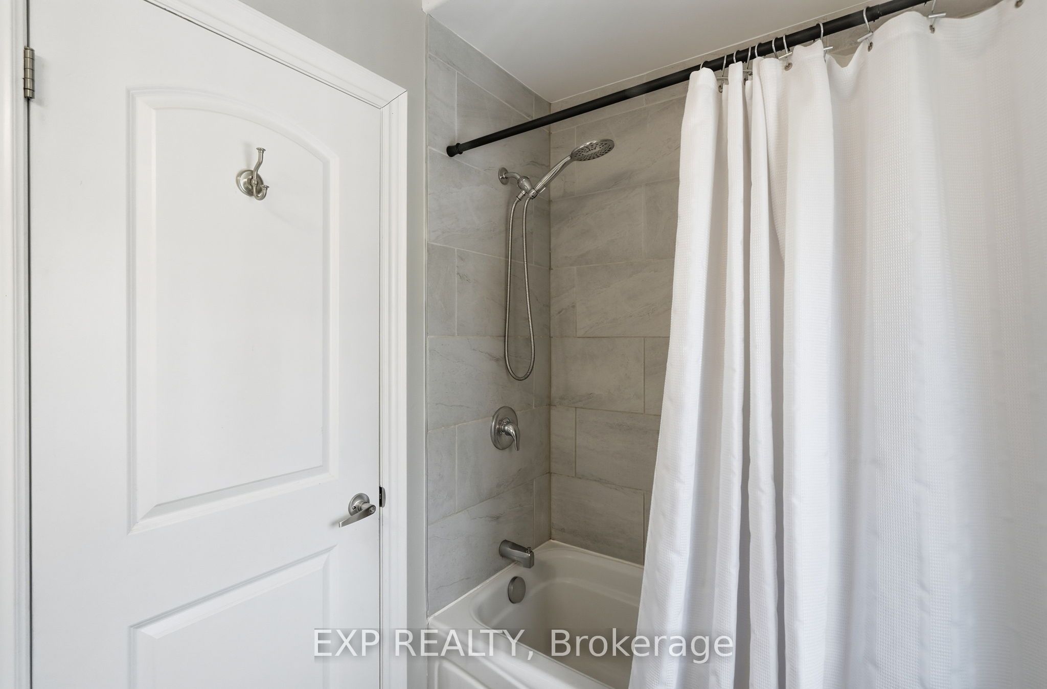2516 Irish Line Property Photo 27