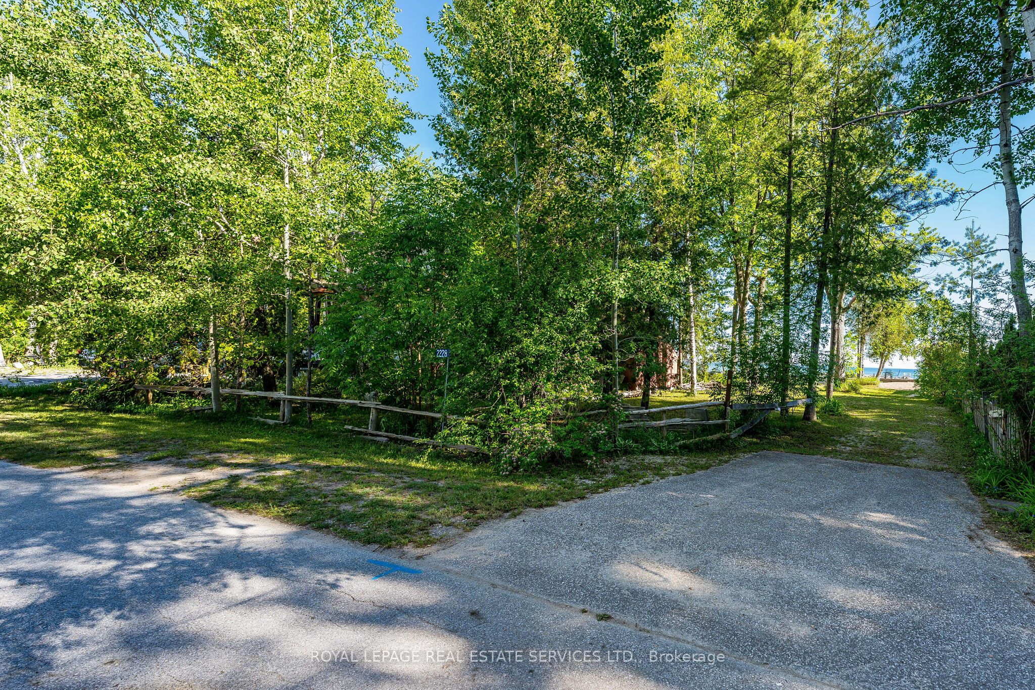 2228 Shore Lane