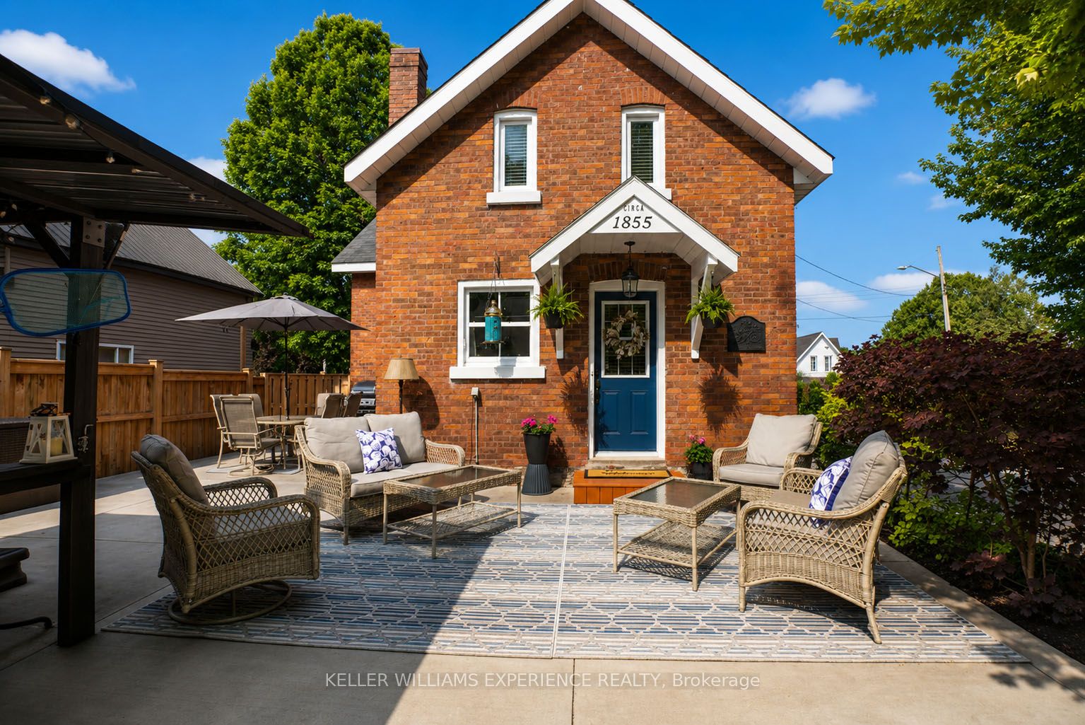 15 Leonard Avenue Property Photo 5