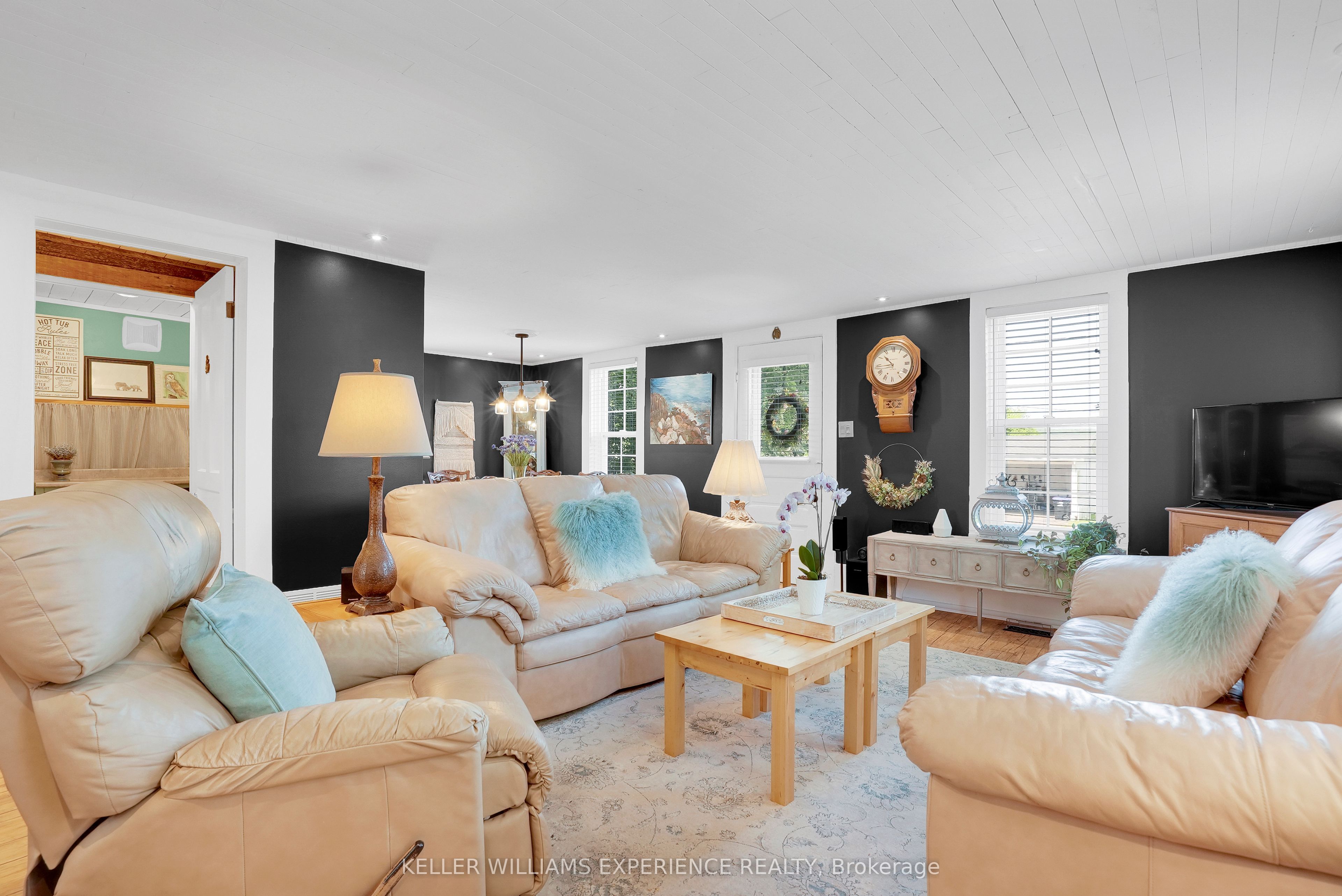 15 Leonard Avenue Property Photo 14