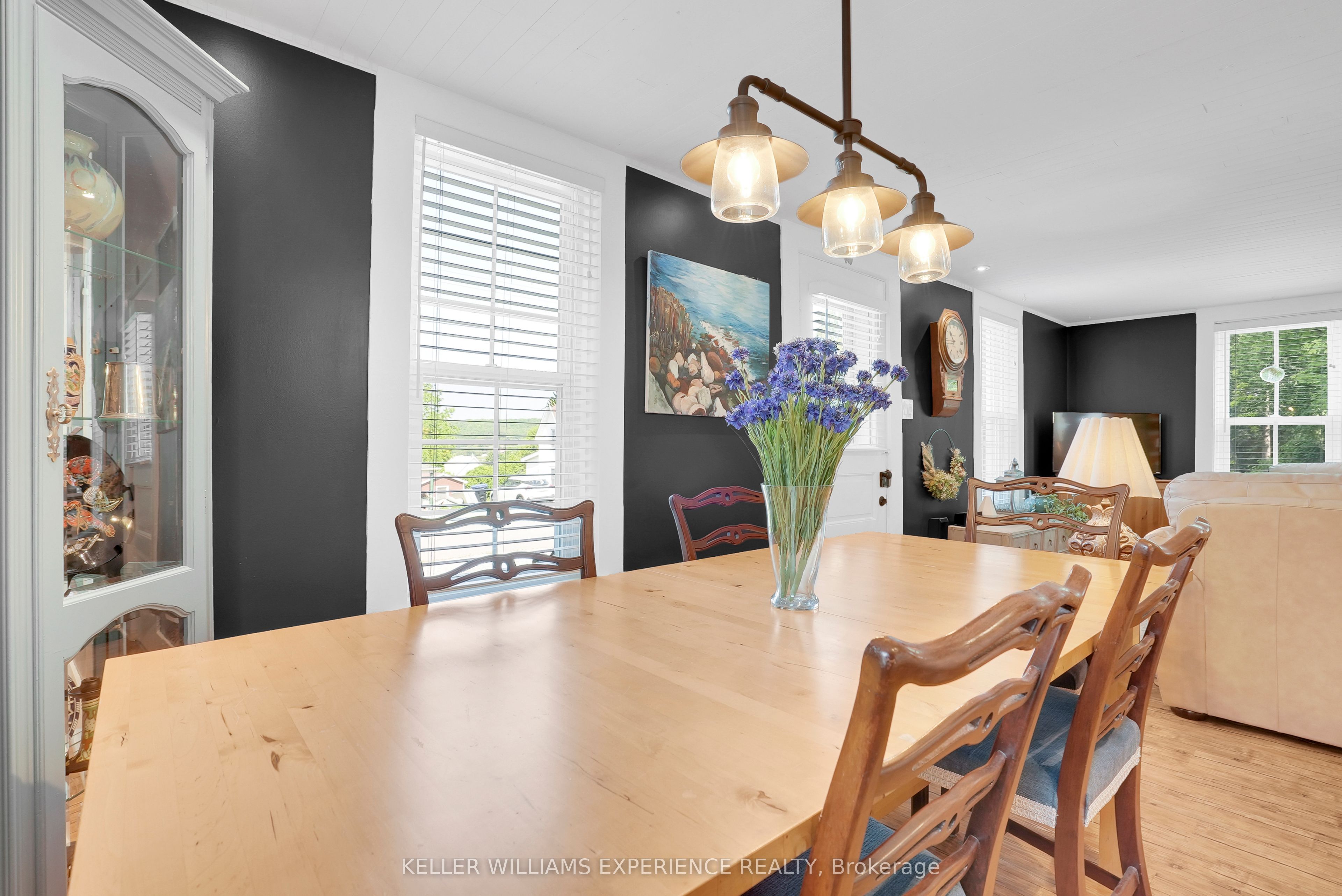 15 Leonard Avenue Property Photo 18
