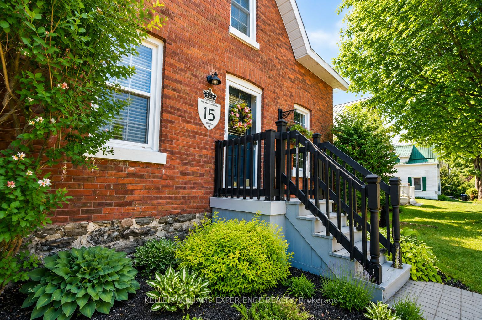 15 Leonard Avenue Property Photo 41