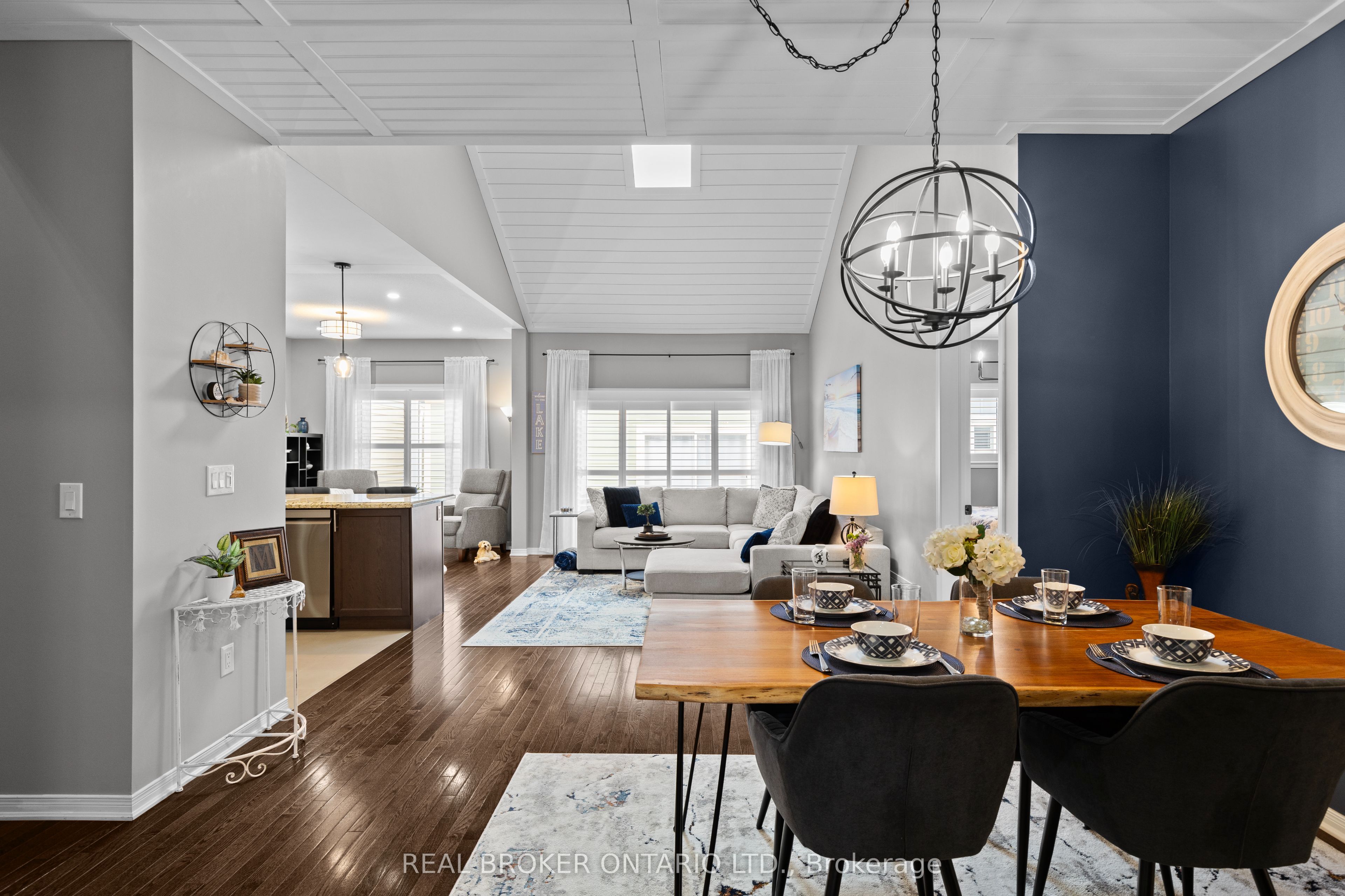 3321 Beach Club Boulevard Property Photo 7