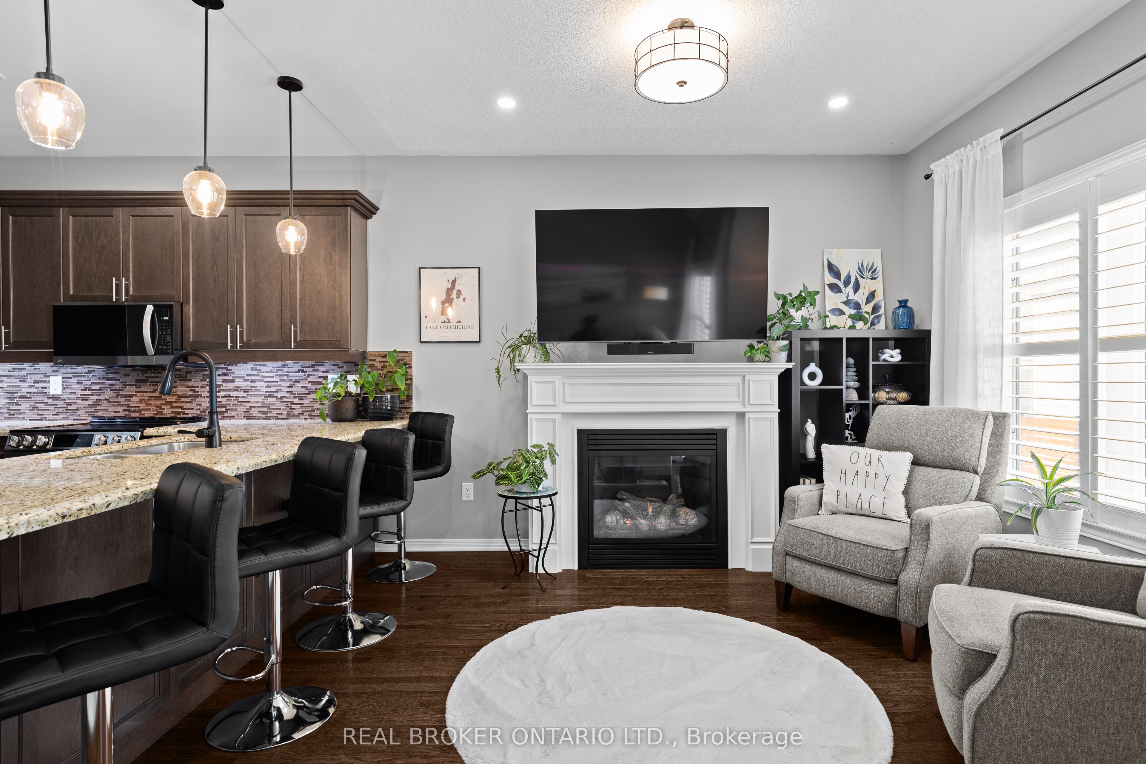 3321 Beach Club Boulevard Property Photo 17