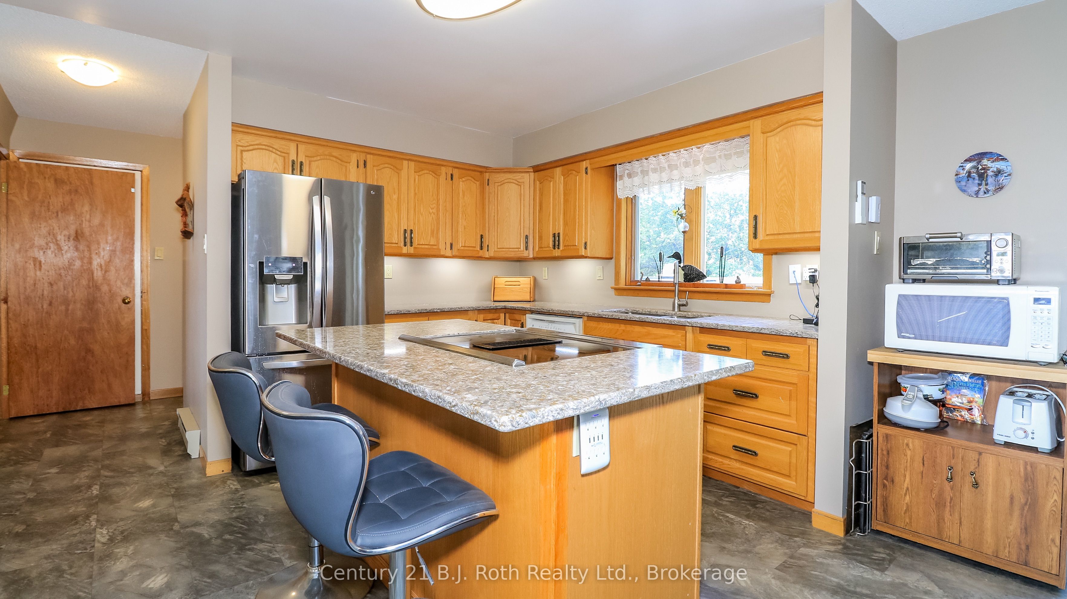 3332 Grayshott Drive Property Photo 7