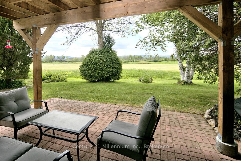 500 Oxbow Crescent Property Photo 13