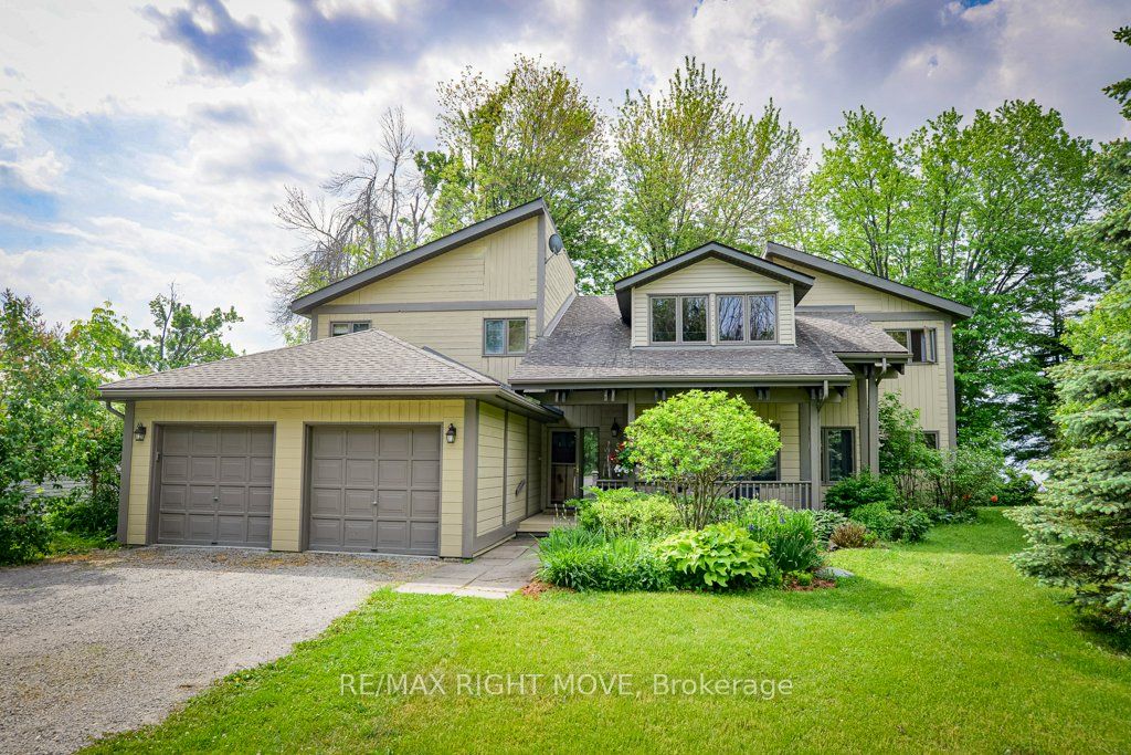 3866 Glenrest Drive Property Photo 6