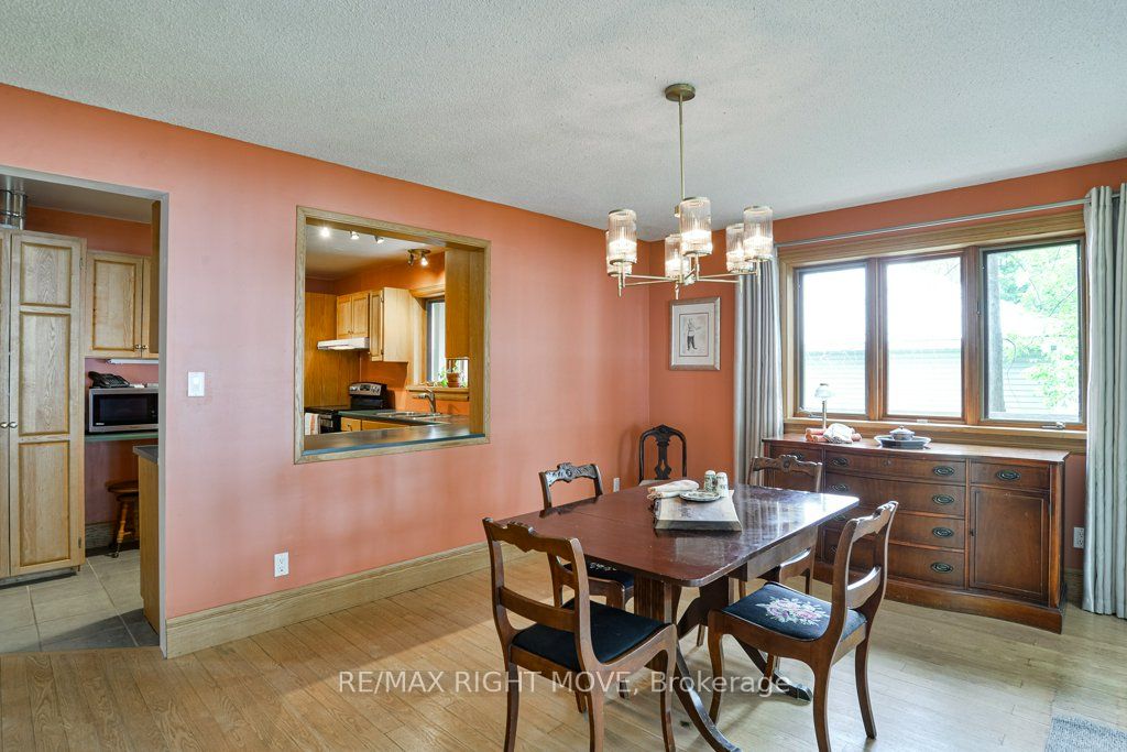3866 Glenrest Drive Property Photo 20