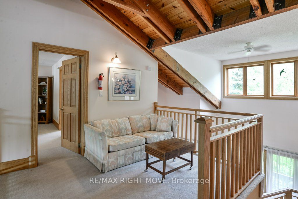 3866 Glenrest Drive Property Photo 27