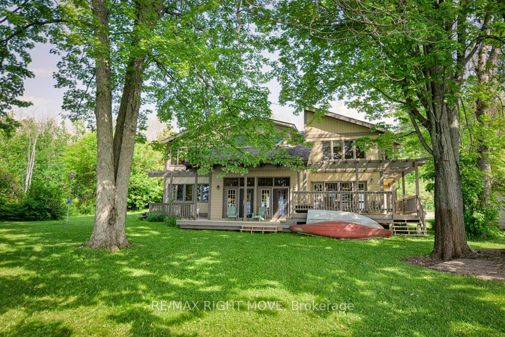 3866 Glenrest Drive Property Photo 35