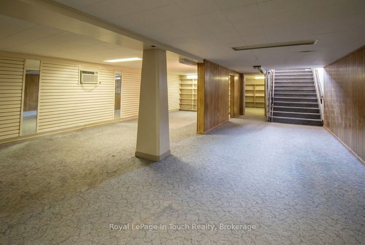 280 King Street Property Photo 17