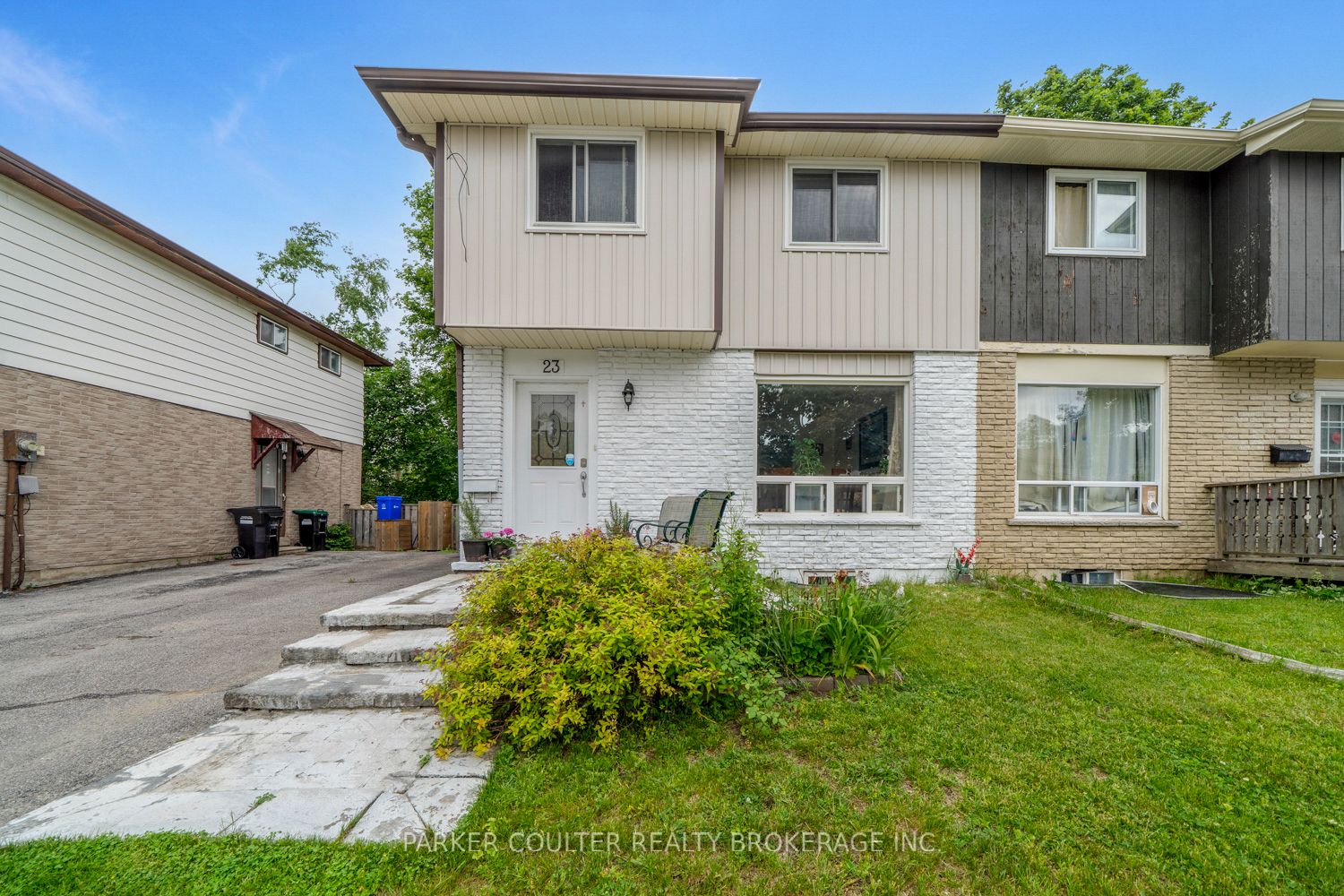 23 Chaucer Crescent Property Photo 1