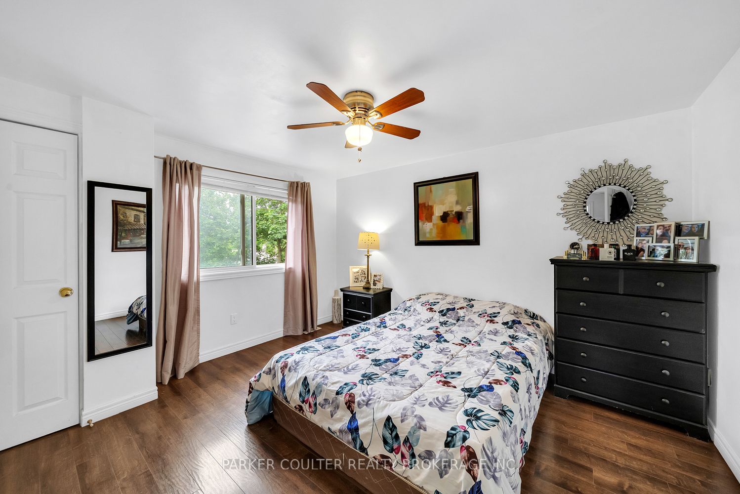 23 Chaucer Crescent Property Photo 17