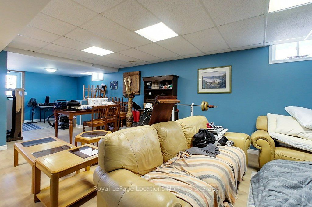 32 River Road E Property Photo 23