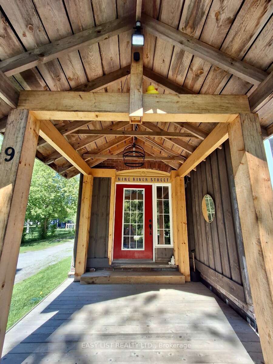 9 River Street Property Photo 5