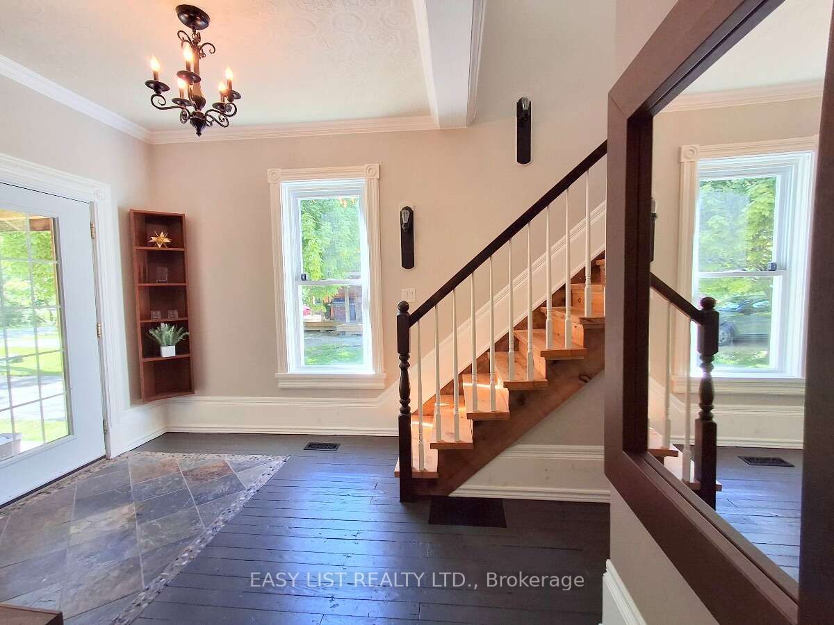 9 River Street Property Photo 6