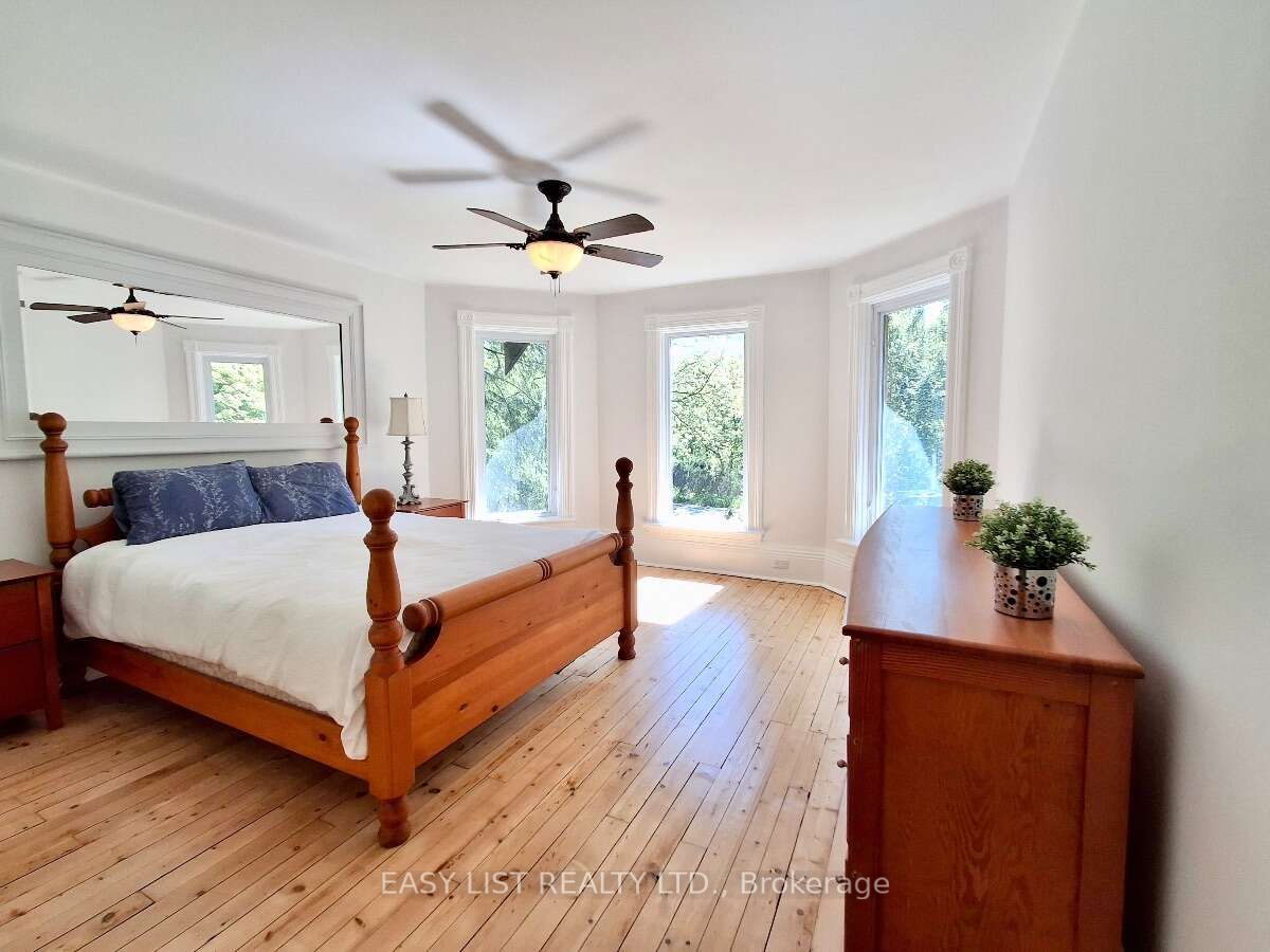 9 River Street Property Photo 11
