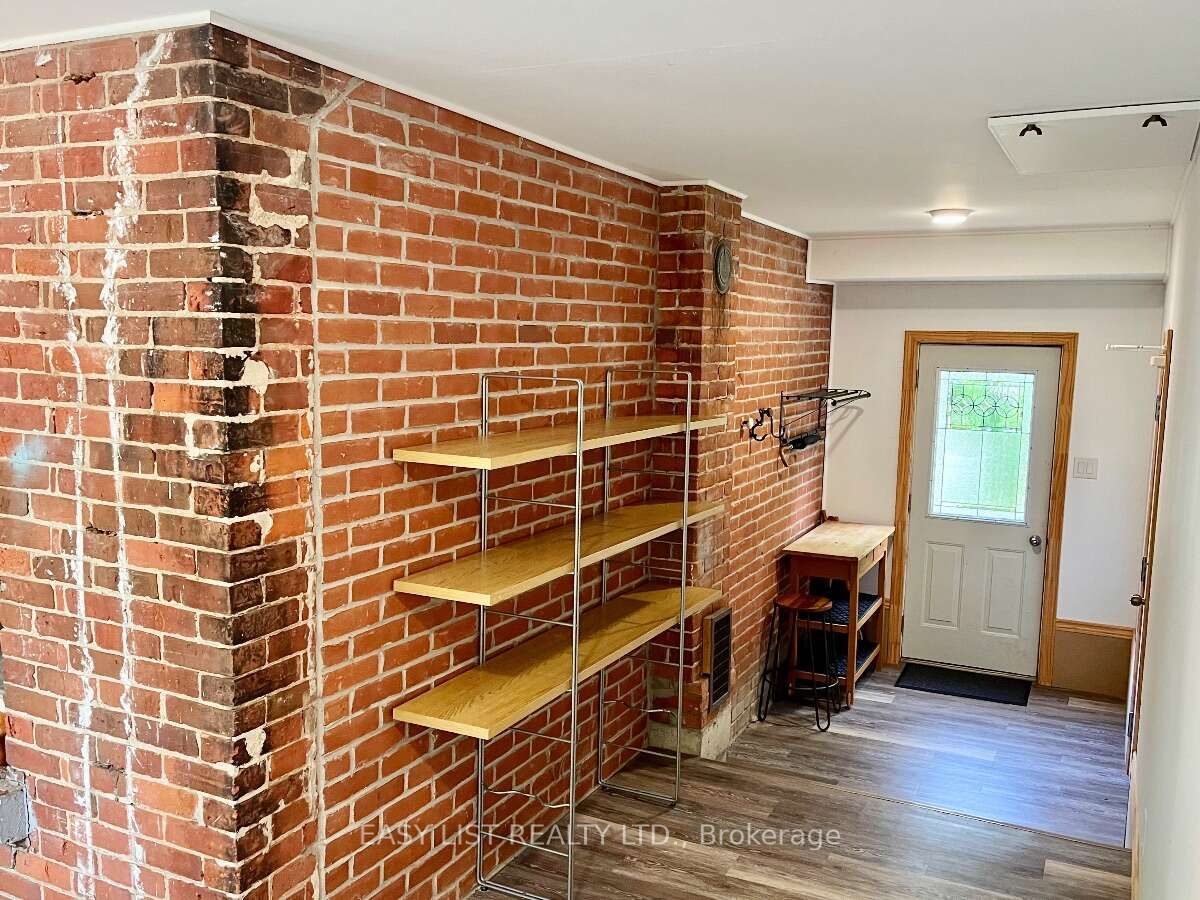 9 River Street Property Photo 18