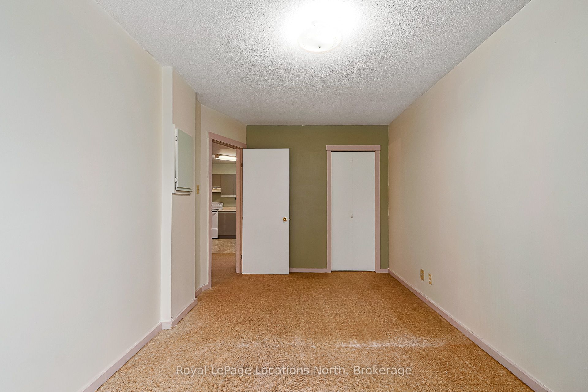 891 River Road W 1 Property Photo 11