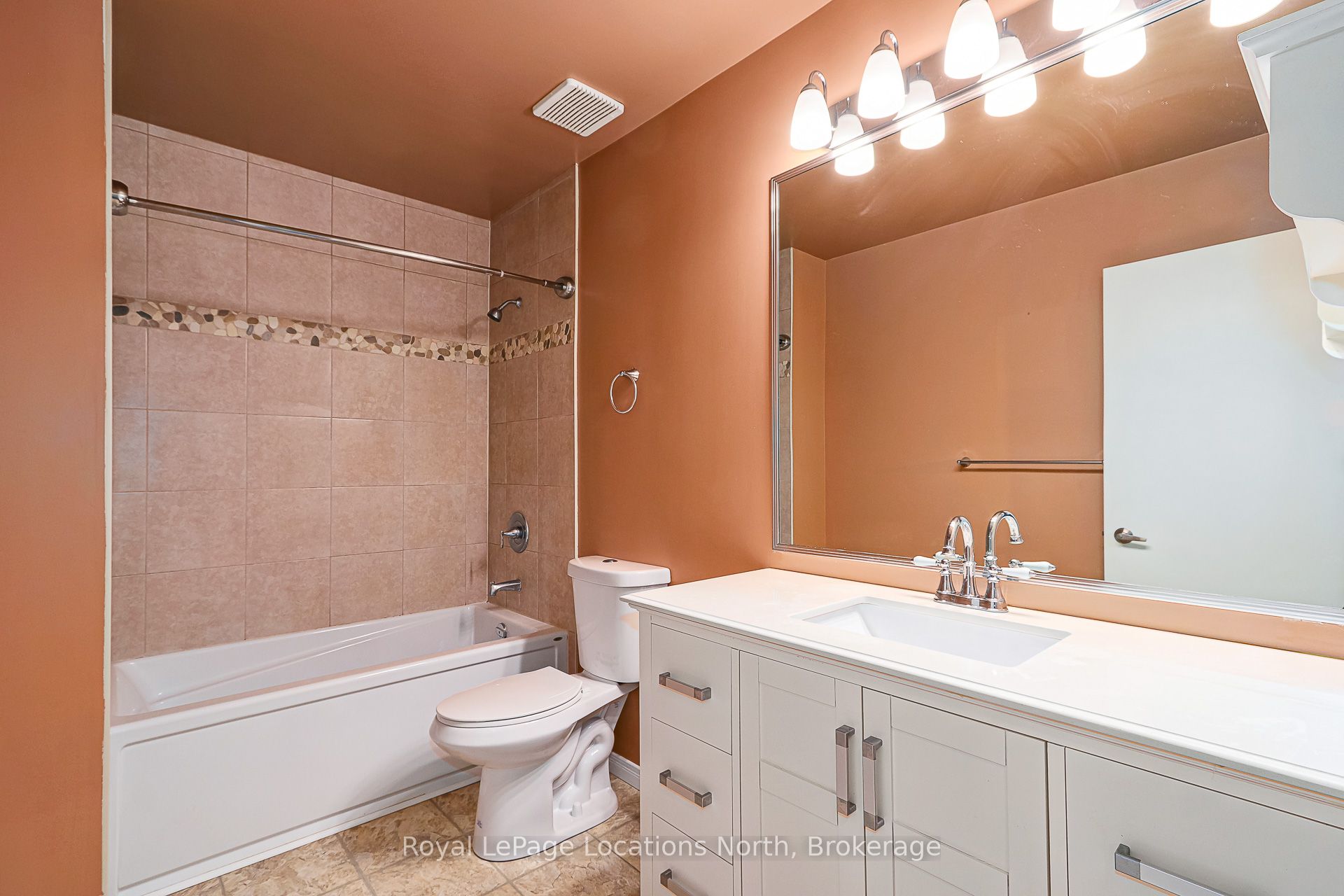 891 River Road W 1 Property Photo 13