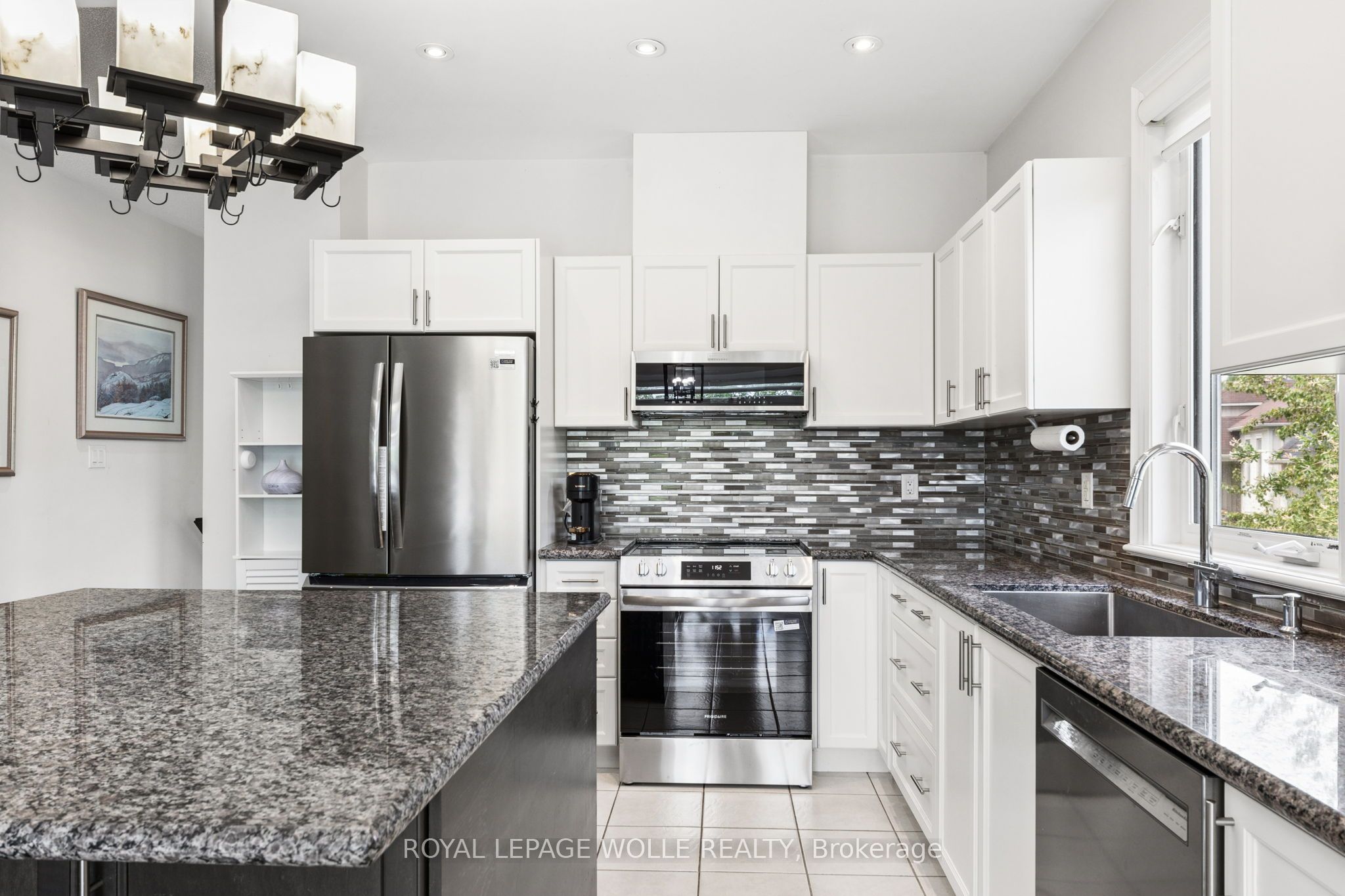 43 Allegra Drive Property Photo 12