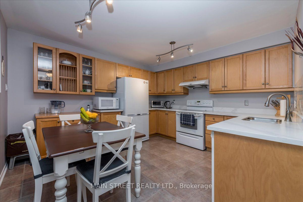 128 Tunbridge Road Property Photo 6