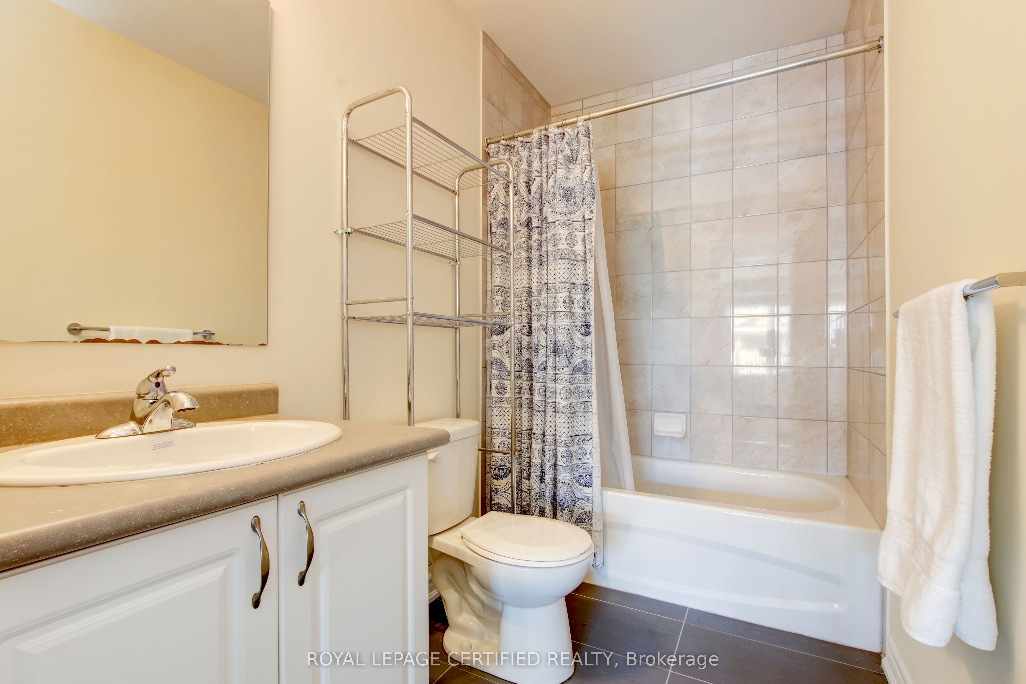 6 Anchorage Crescent 308 Property Photo 17