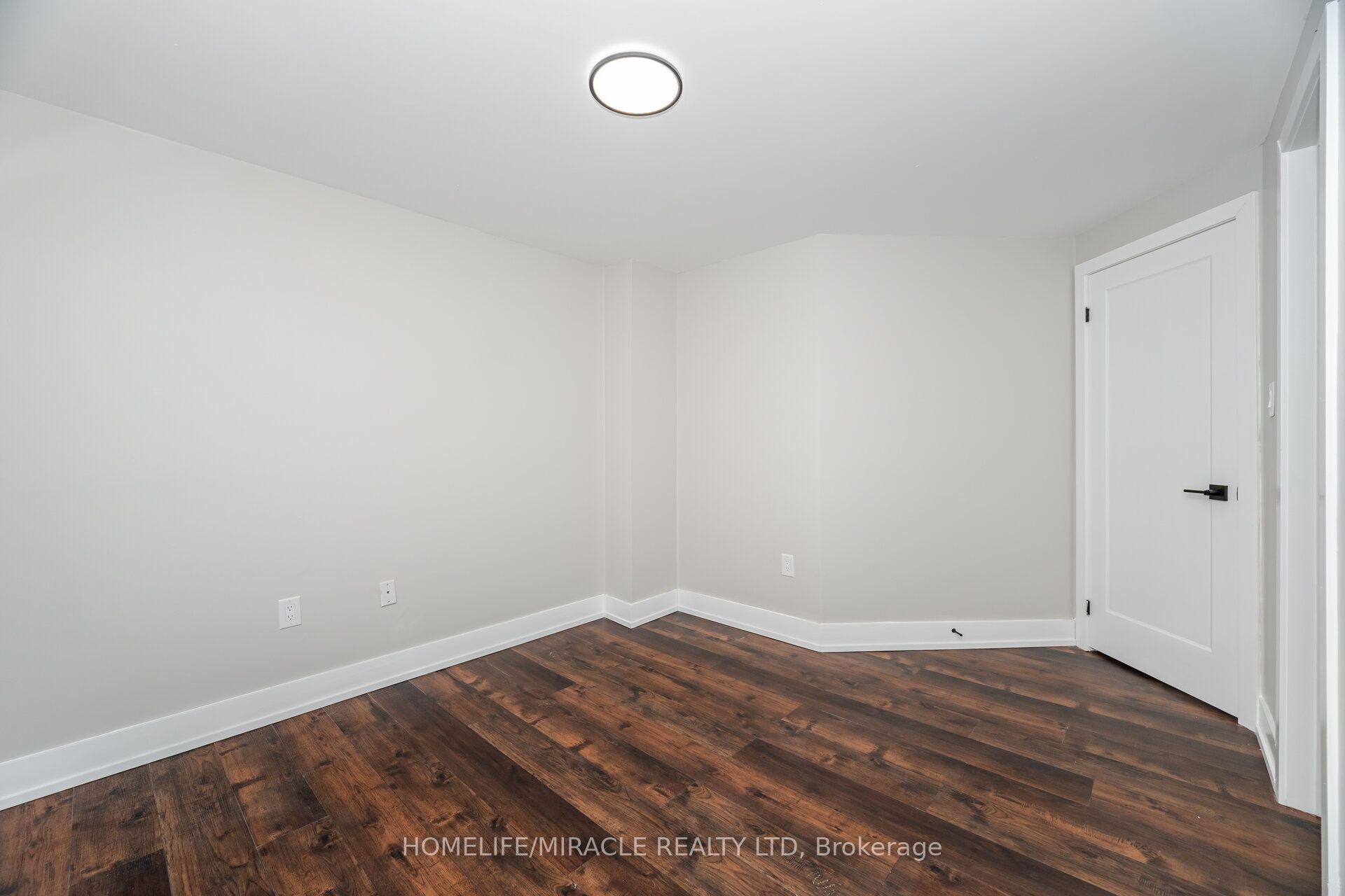 340 Dunsmore Lane Property Photo 18